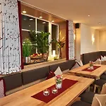 Konukevi Stocker 3*